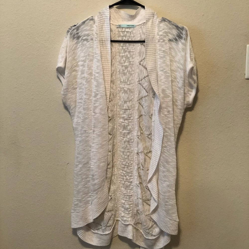 White short sleeved sweater